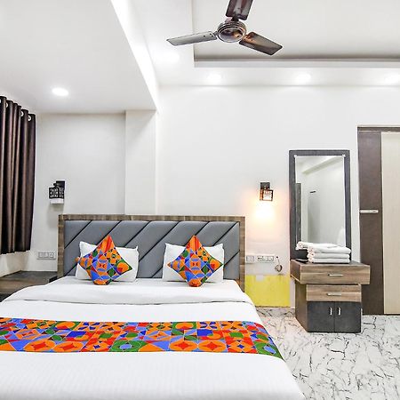 Hotel Fabexpress Sr Royale - Nr Sealdah Station Kalkuta Zewnętrze zdjęcie