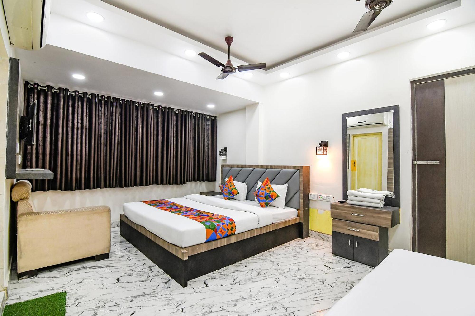 Hotel Fabexpress Sr Royale - Nr Sealdah Station Kalkuta Zewnętrze zdjęcie