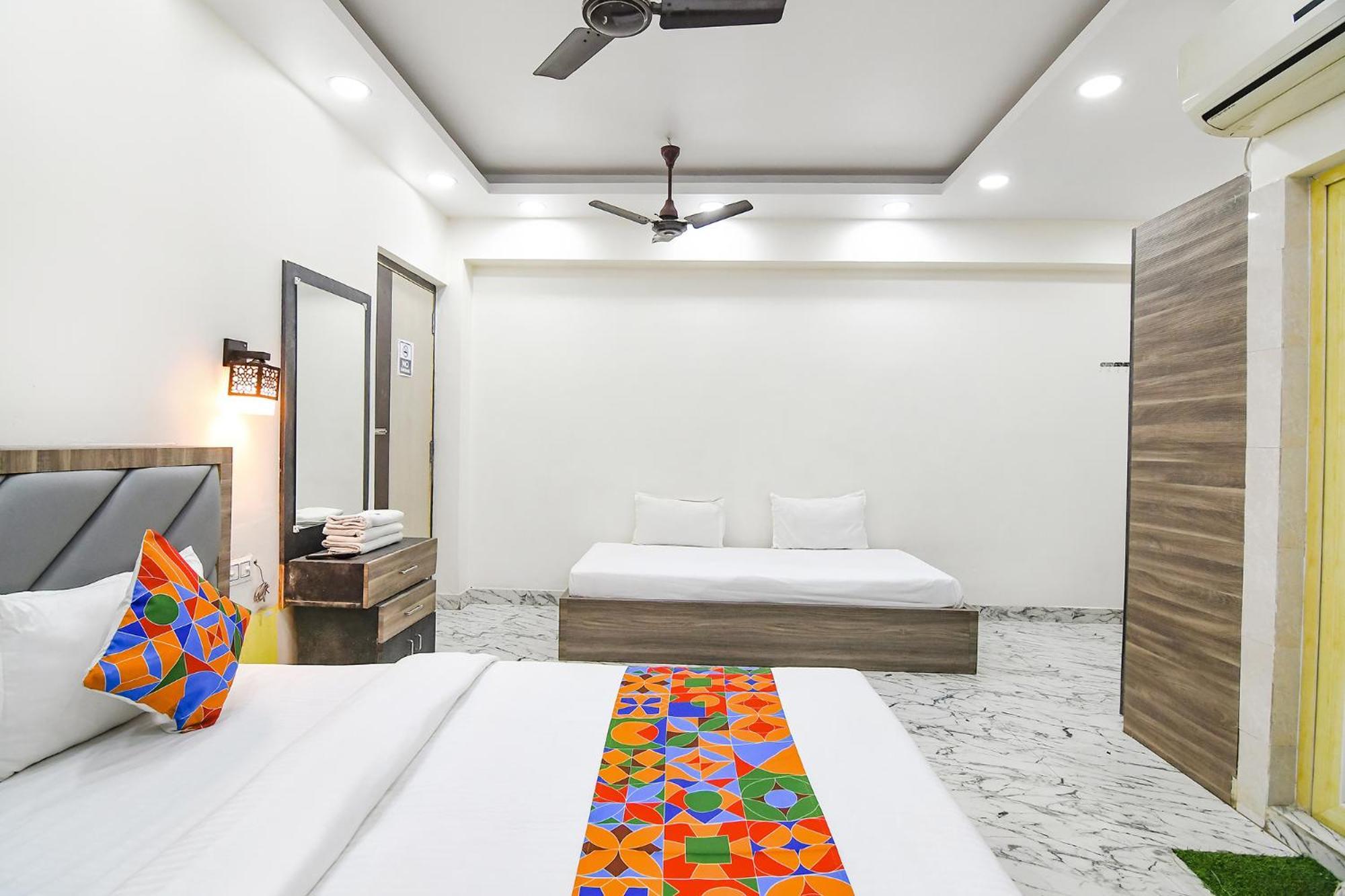 Hotel Fabexpress Sr Royale - Nr Sealdah Station Kalkuta Zewnętrze zdjęcie