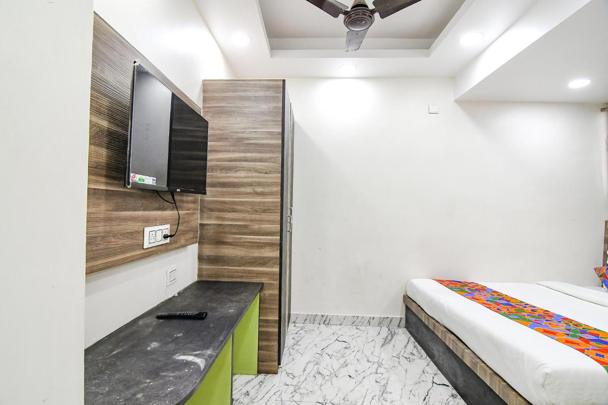 Hotel Fabexpress Sr Royale - Nr Sealdah Station Kalkuta Zewnętrze zdjęcie