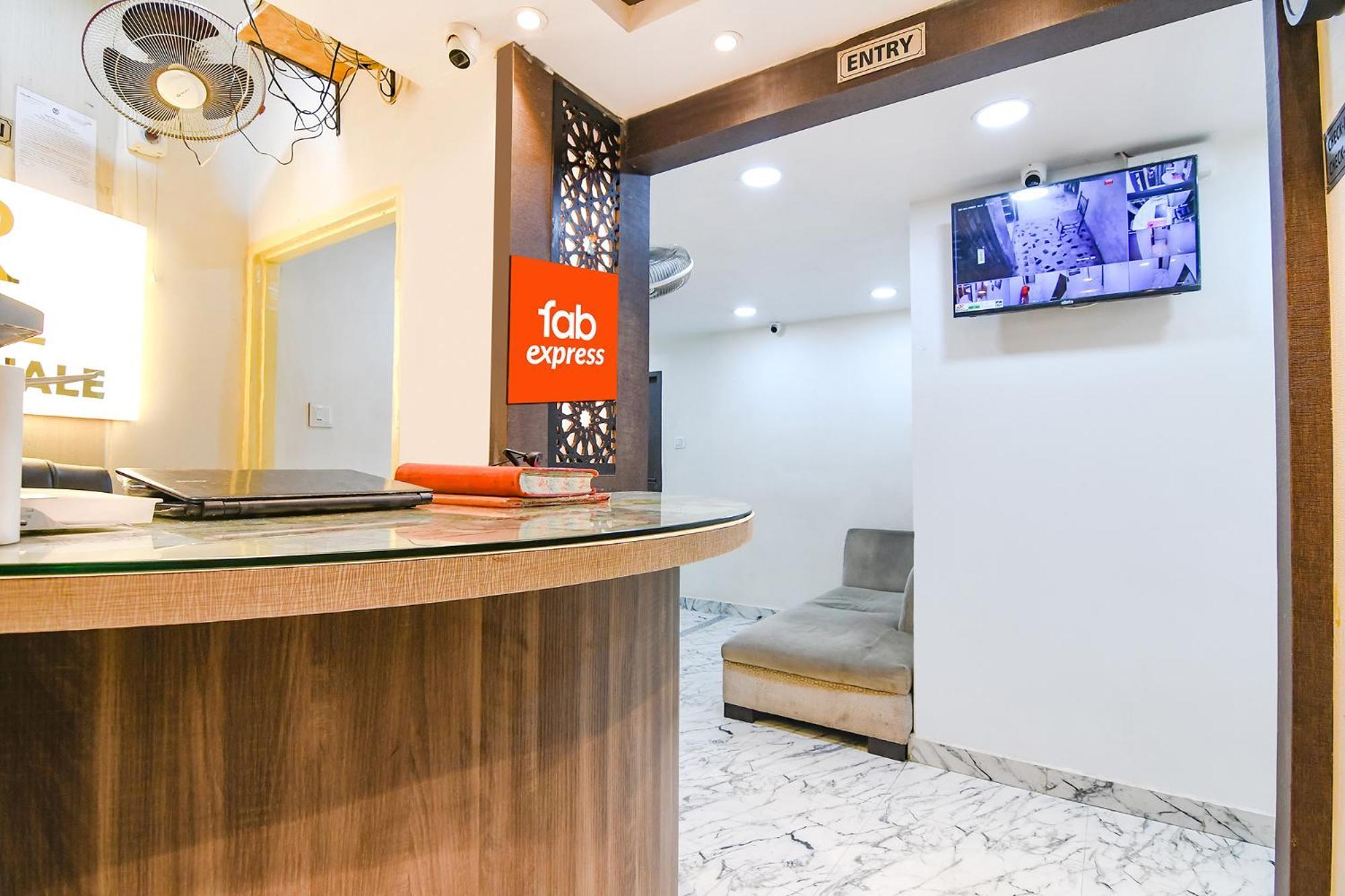 Hotel Fabexpress Sr Royale - Nr Sealdah Station Kalkuta Zewnętrze zdjęcie